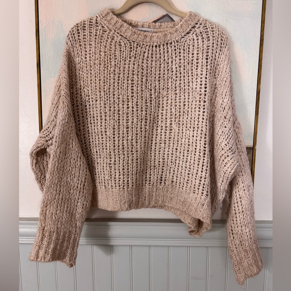 NINA KENDOSA Tan Cable Knit Sweater Size Medium
